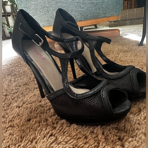 Black High Heels Size 9, Peep Toe - Picture 5 of 8